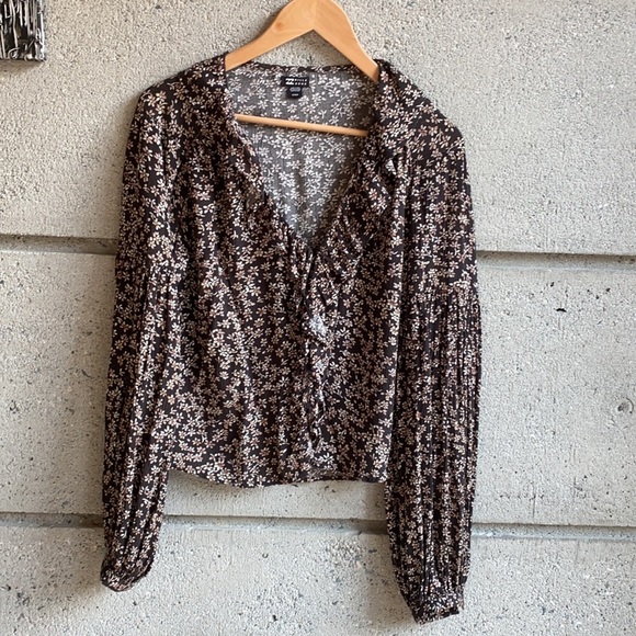 Billabong “Meant to be Blouse” - Picture 3 of 12